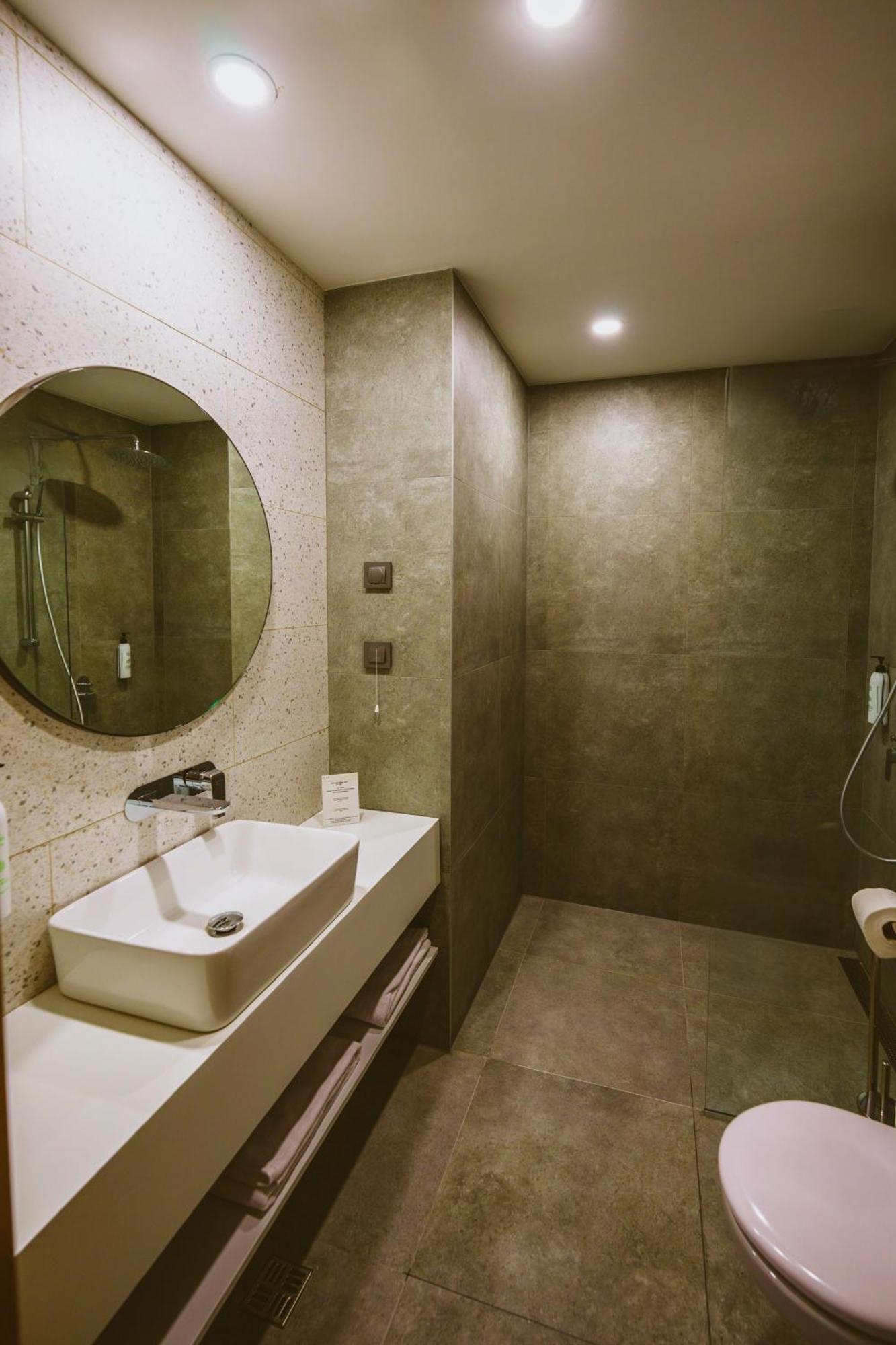 B1 Downtown Hotel Sofia Bagian luar foto