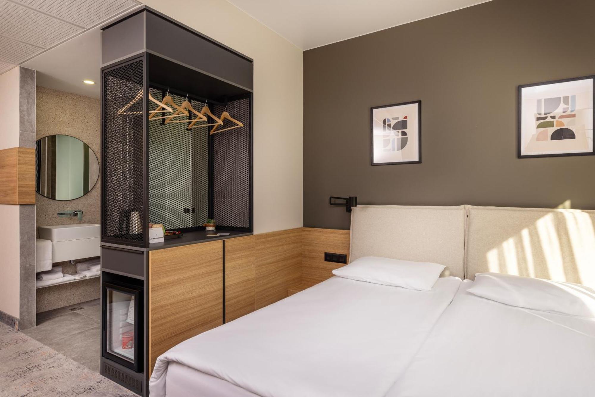 B1 Downtown Hotel Sofia Bagian luar foto