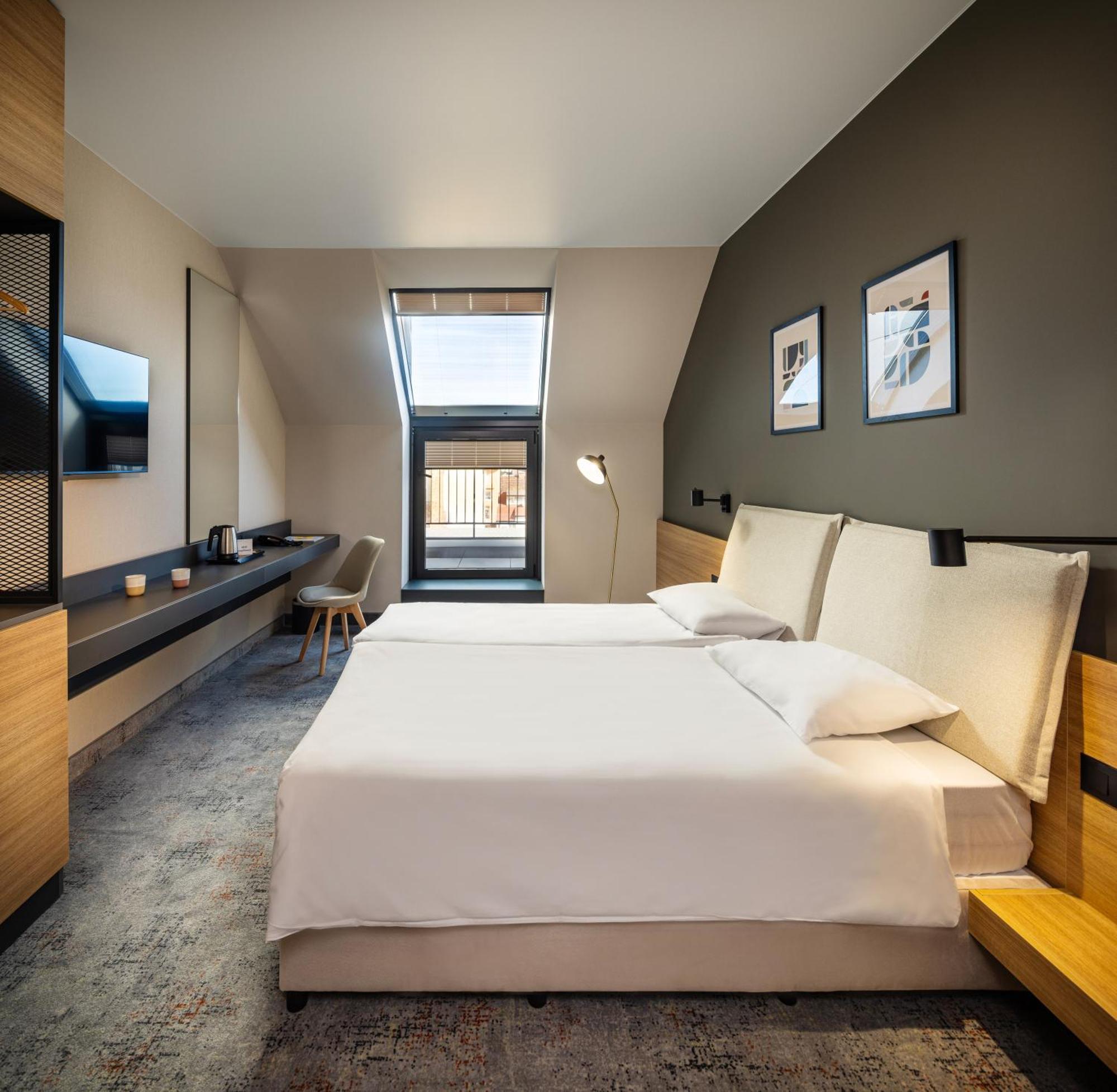 B1 Downtown Hotel Sofia Bagian luar foto